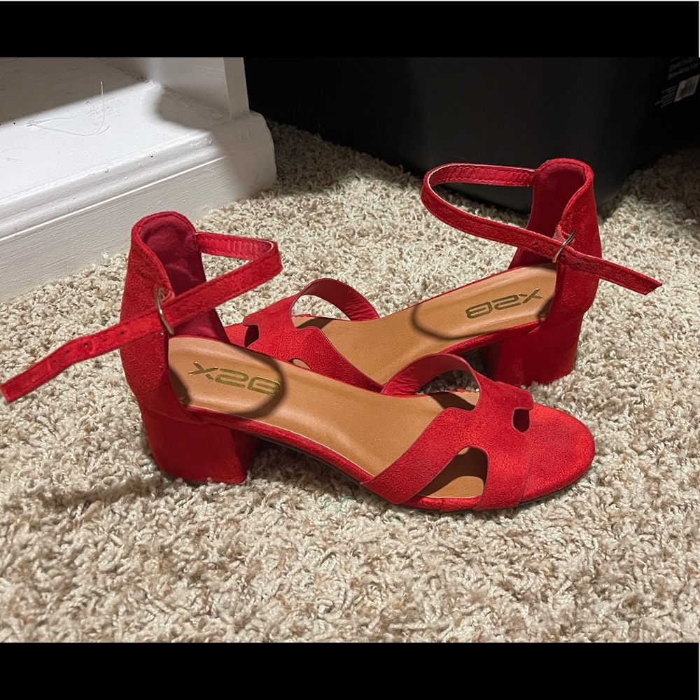 Velvet sandals